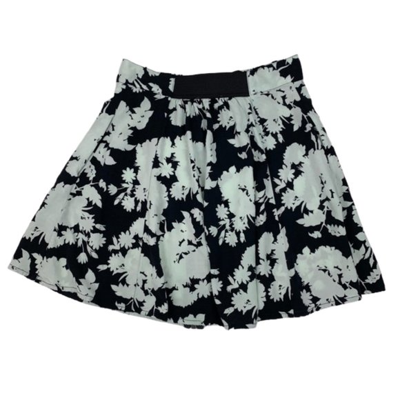Pins And Needles Floral Mini Skirt Black White S - Picture 2 of 7